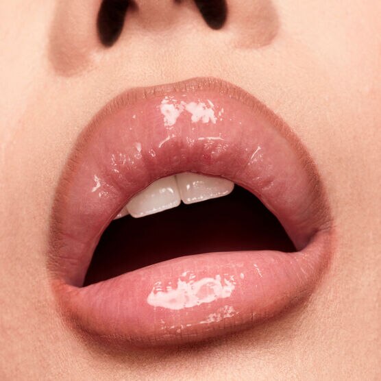 TRACE'D OUT L�PIS LABIAL PNUT BUTTA